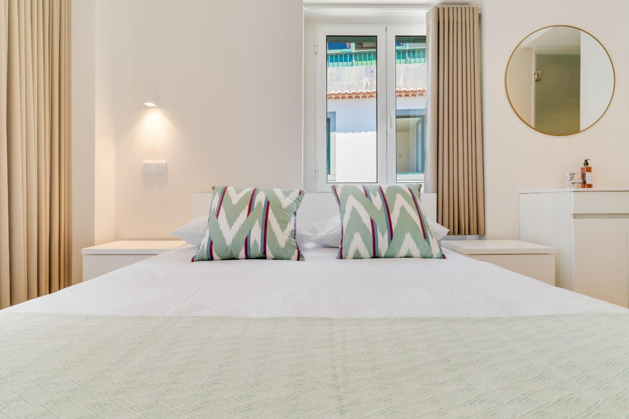 Q Studios By Atlantic Holiday Funchal  Esterno foto