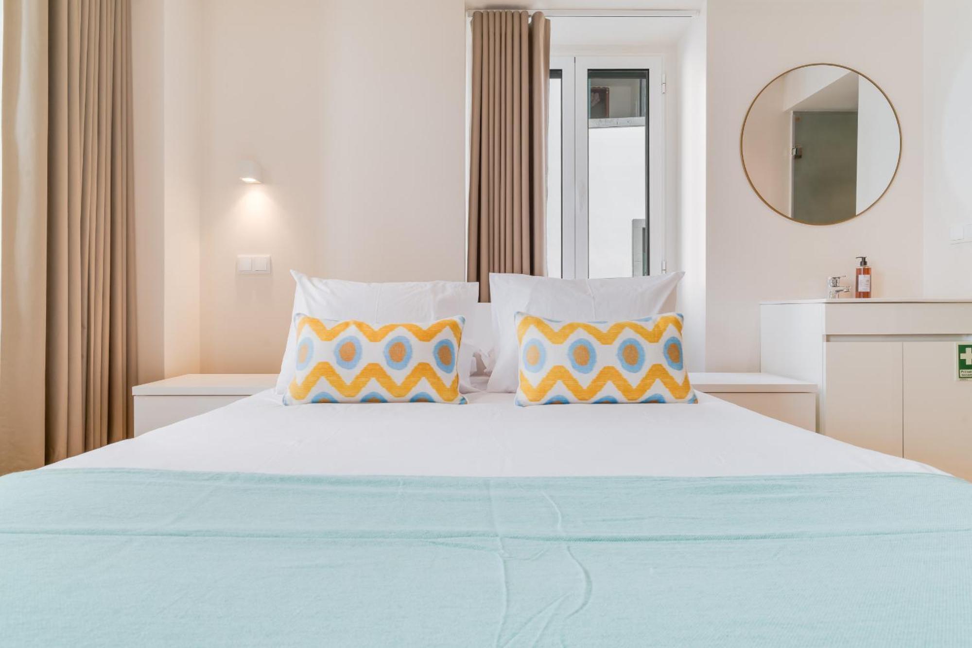 Q Studios By Atlantic Holiday Funchal  Esterno foto
