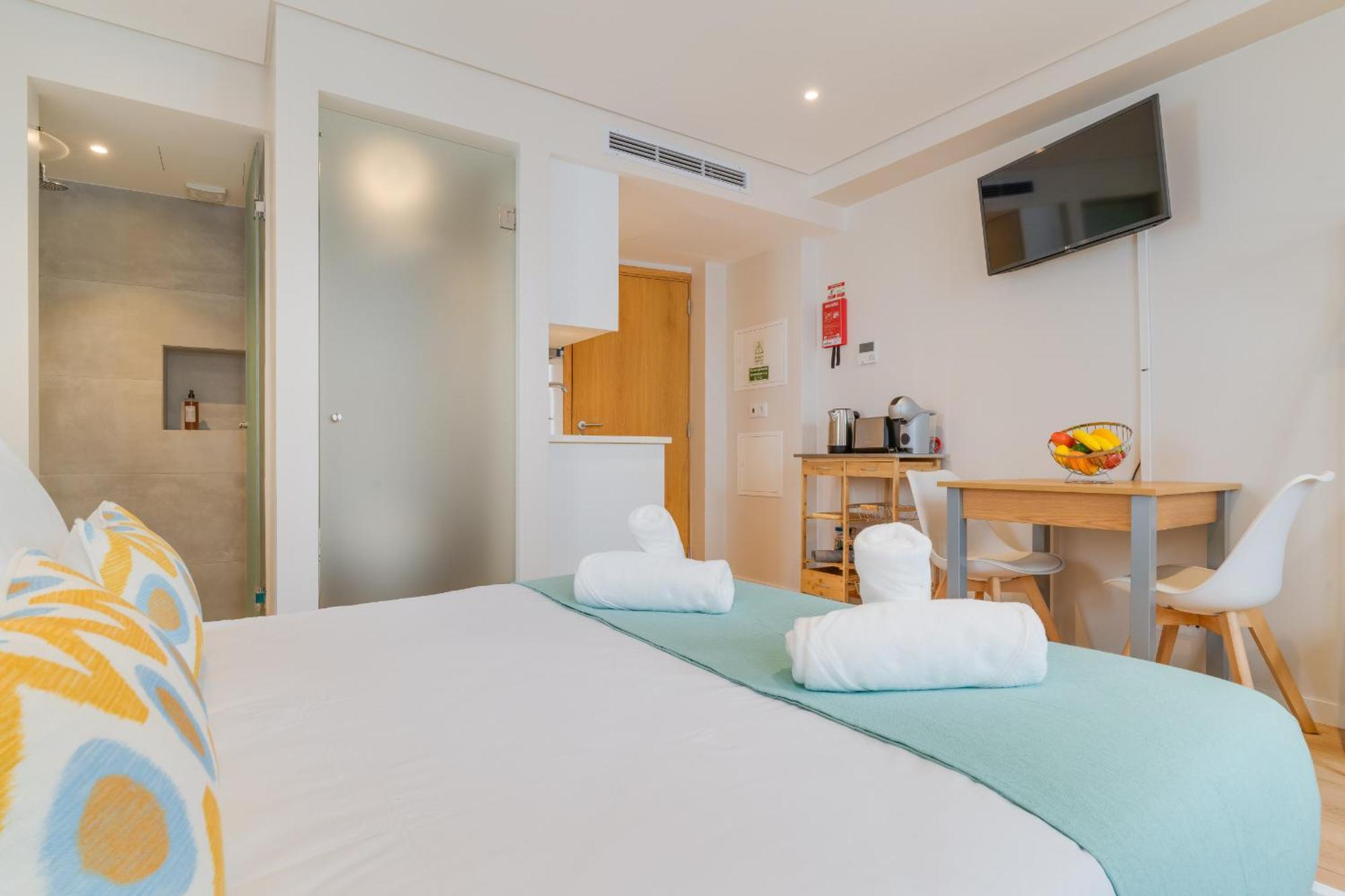 Q Studios By Atlantic Holiday Funchal  Esterno foto